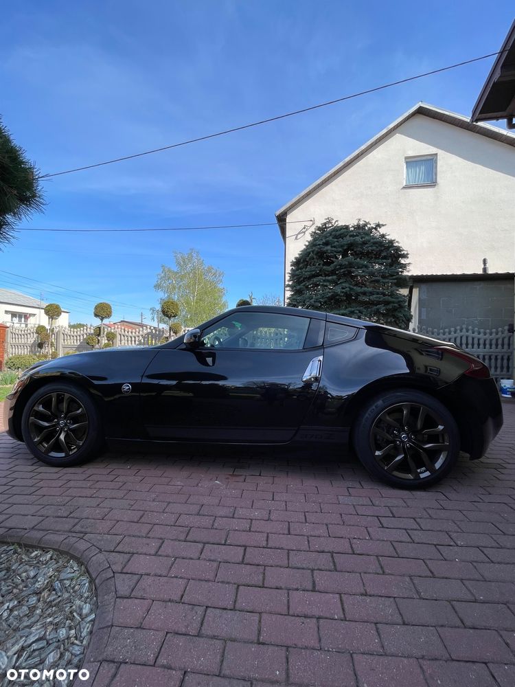 Nissan 370 Z Black Edition - 2
