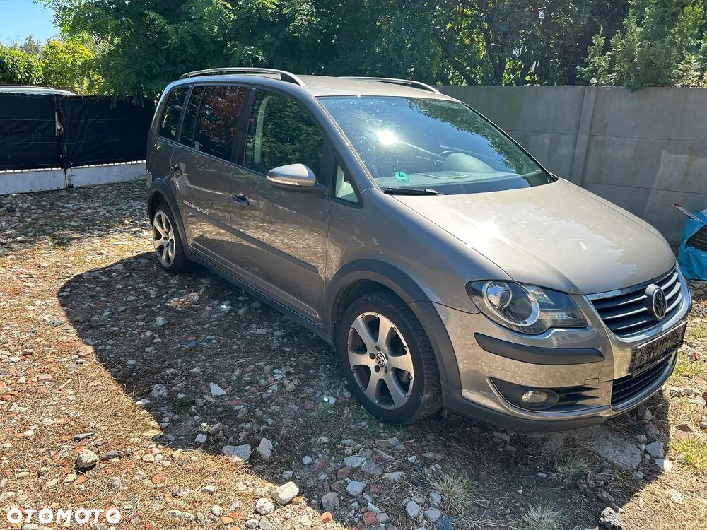 Volkswagen Touran 2.0 TDI DPF Cross - 4