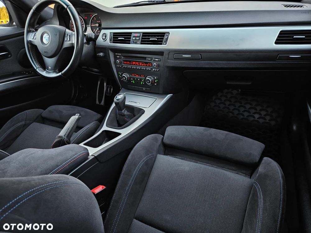 BMW Seria 3 318d M Sport EU6 - 16