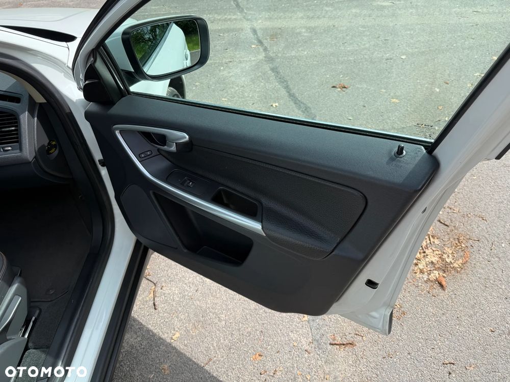 Volvo XC 60 D4 Summum - 21