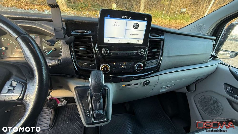 Ford Tourneo Custom - 16