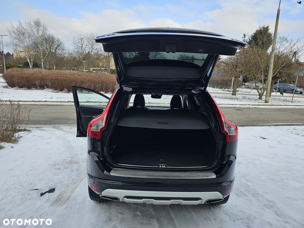 Volvo XC 60 D5 AWD Geartronic Summum - 15