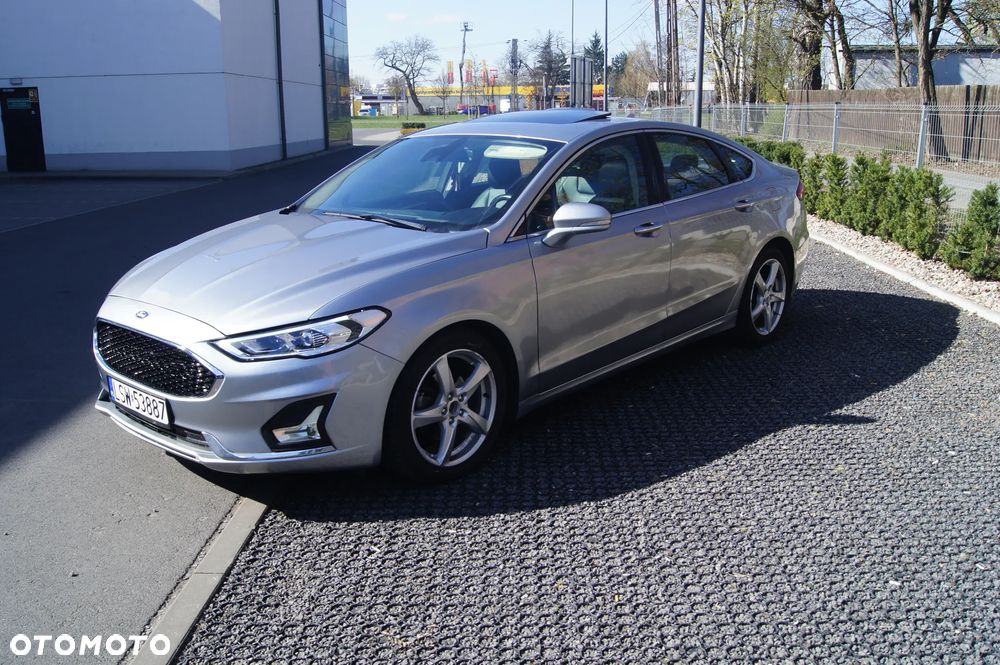Ford Fusion - 1