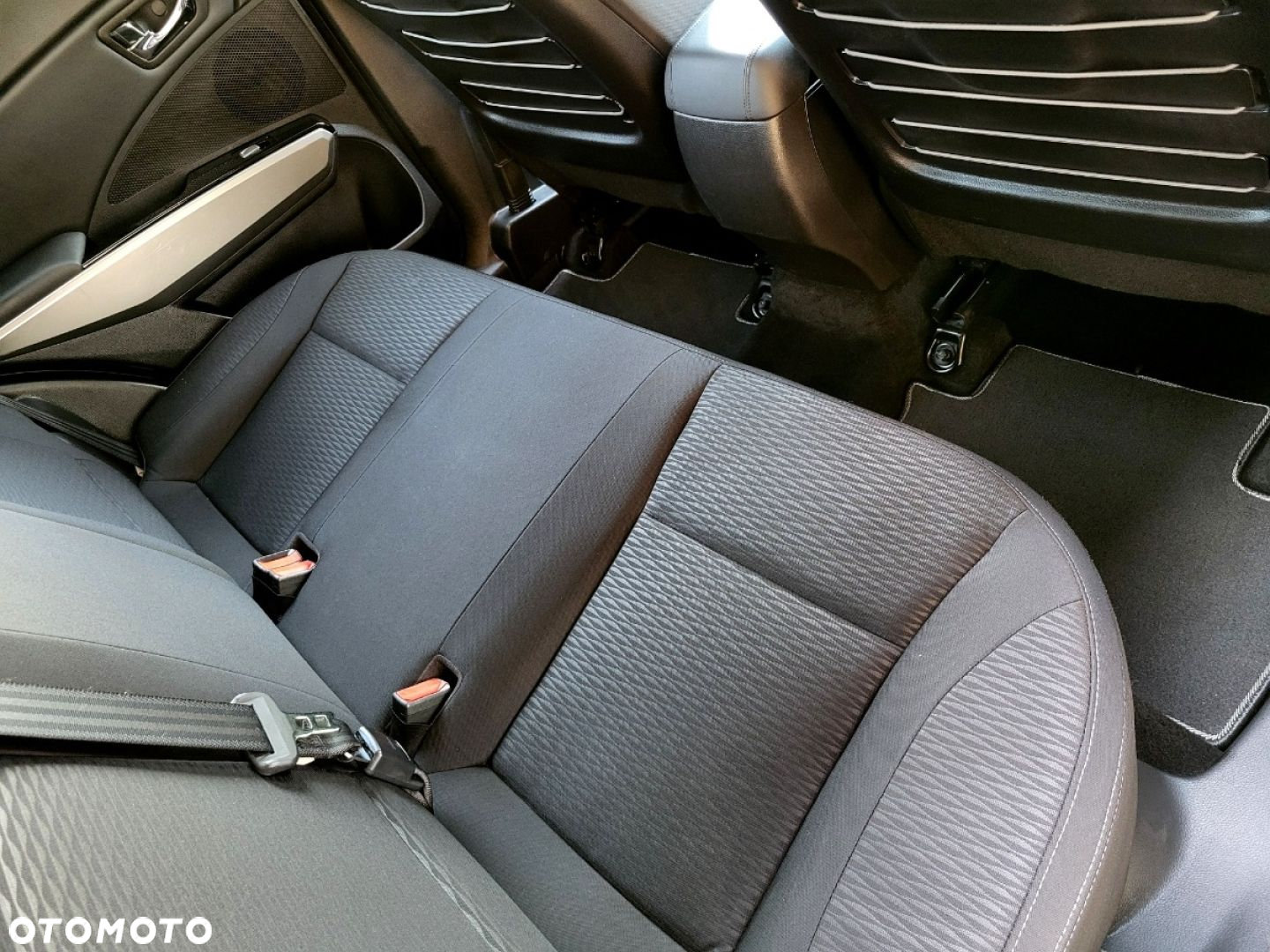 SsangYong/KGM Tivoli - 30