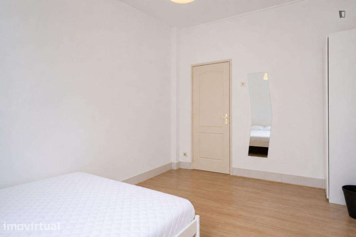 Quarto - localizado em Estrela Lisbon - Grande imagem: 2/9