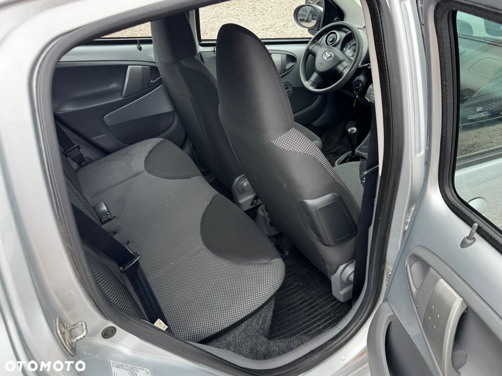 Toyota Aygo - 8