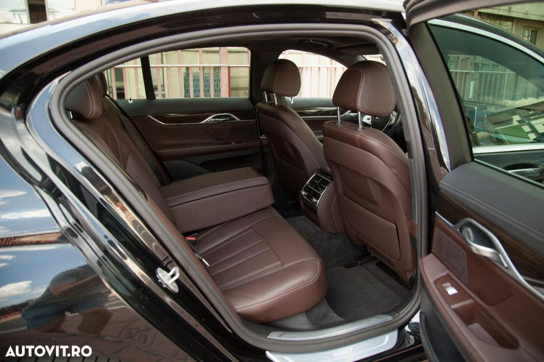 BMW Seria 7 740d xDrive - 9