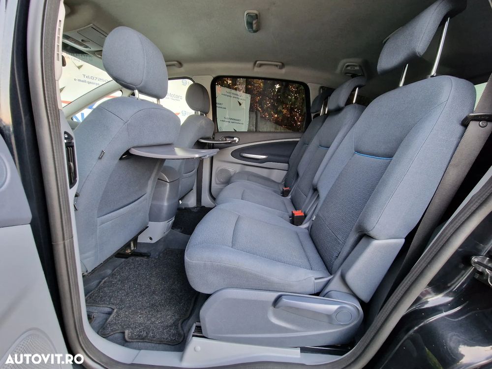 Ford S-Max 2.0 TDCi Trend - 16