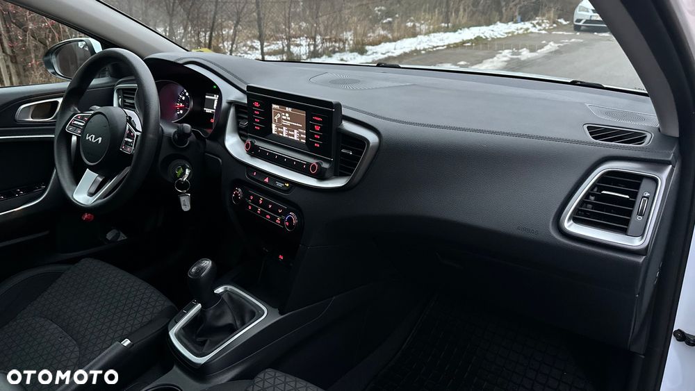 Kia Ceed 1.5 T-GDI S - 9