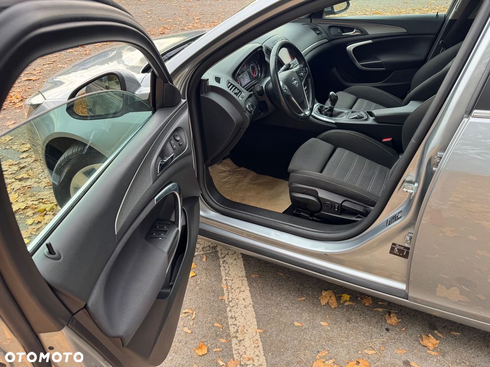 Opel Insignia - 10
