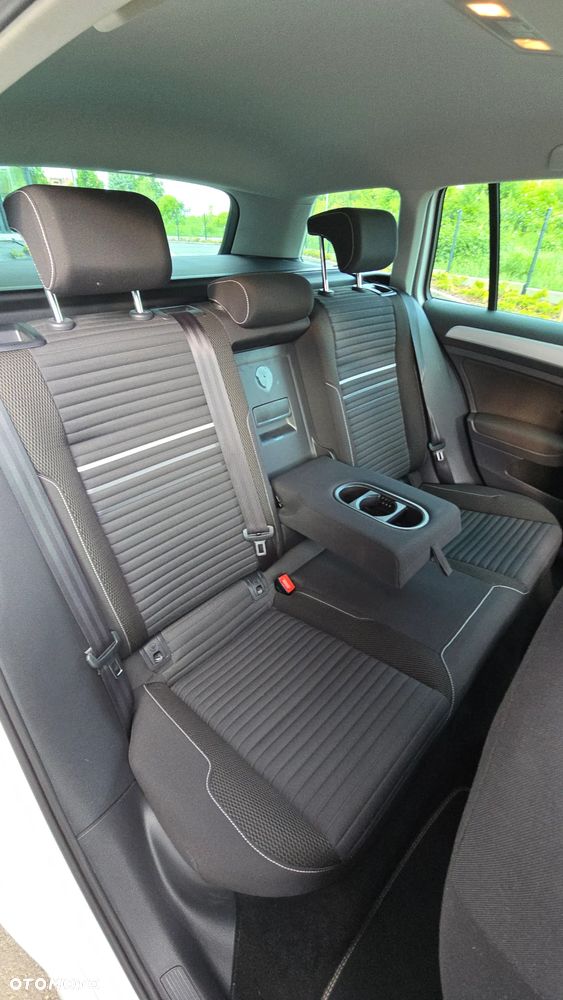 Volkswagen Golf - 14