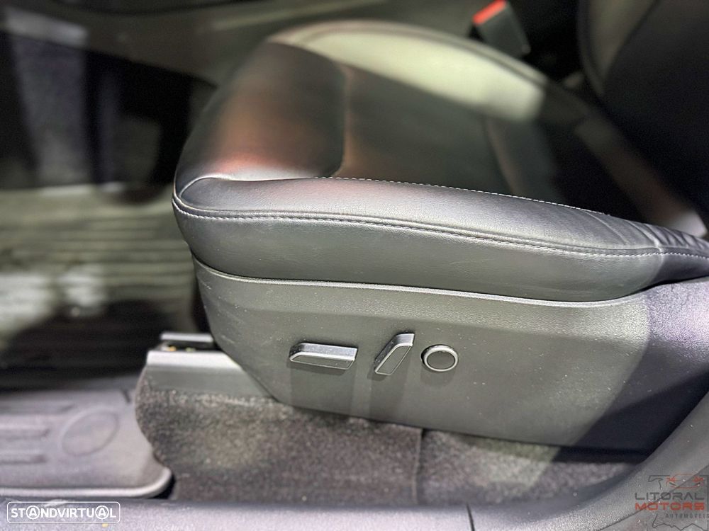 Tesla Model Y Long Range Dual Motor AWD - 21