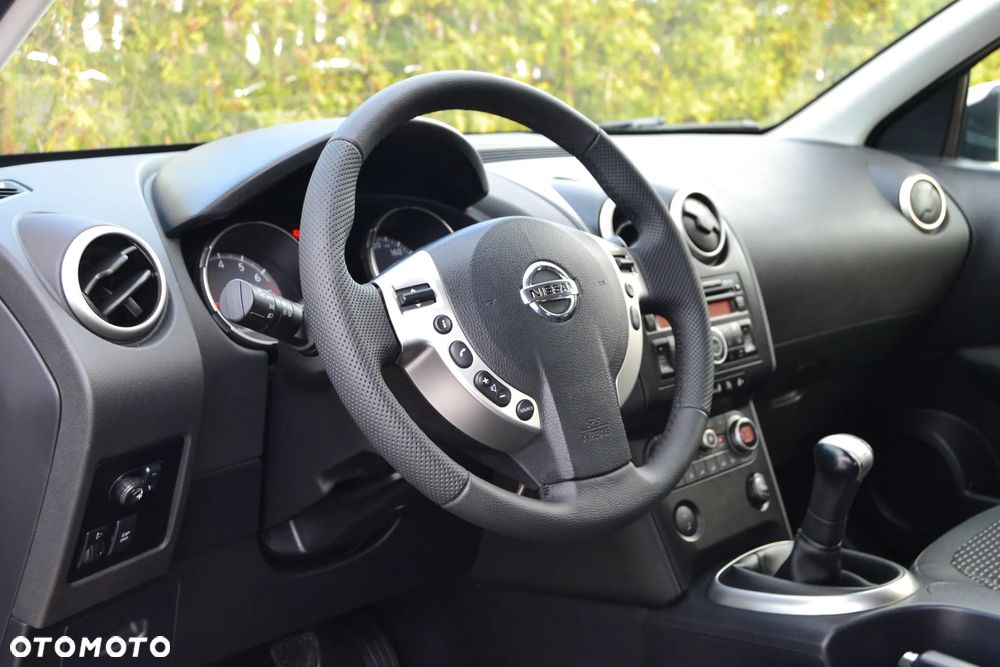 Nissan Qashqai 1.6 Visia - 17