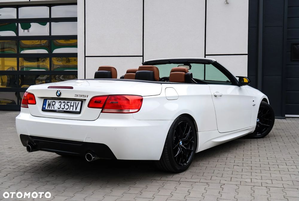 BMW Seria 3 335i - 11