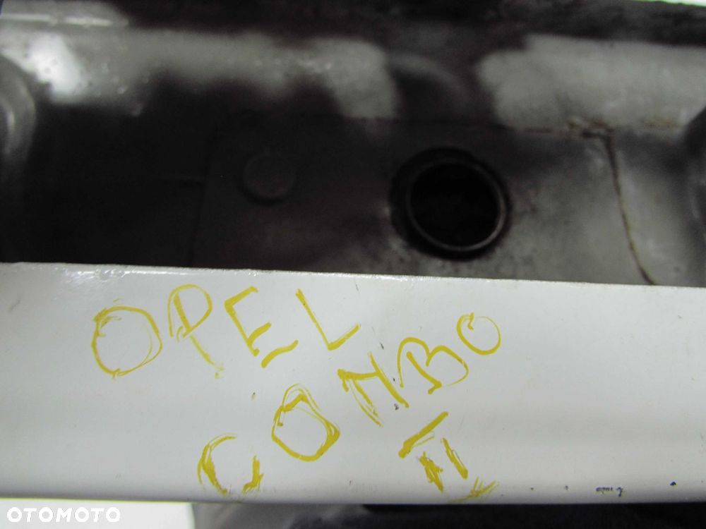 FIAT DOBLO II COMBO D 10-15 PAS PRZEDNI GORNY OKULAR WZMOCNIENIE 249 - 5