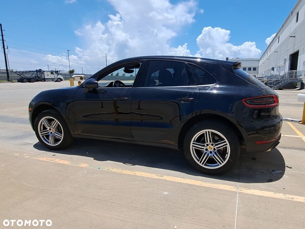 Porsche Macan - 25