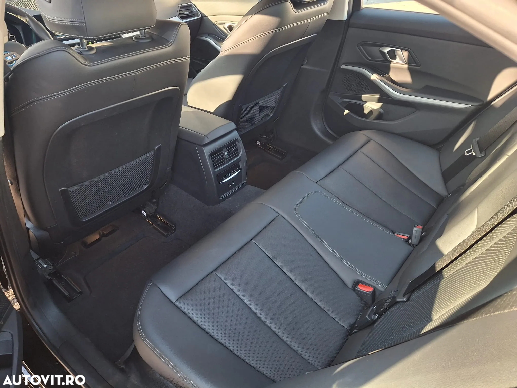 BMW Seria 3 330e AT PHEV - 17