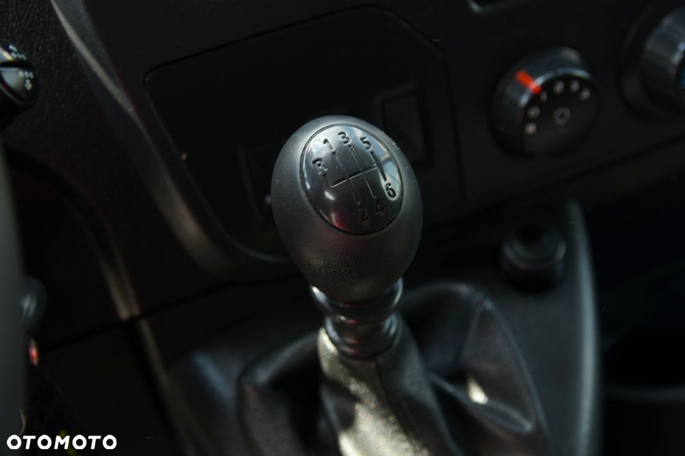 Renault MASTER 2.3 dCi 131KM * KLIMA * Parktronic * WYJĄTKOWO ZADBANY! - 31