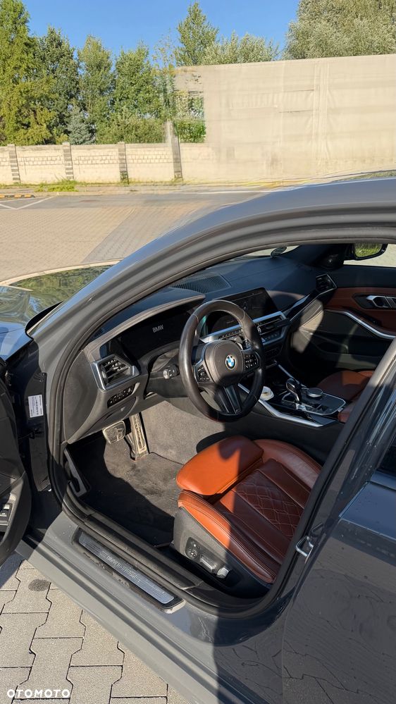BMW Seria 3 330i xDrive M Sport sport - 9