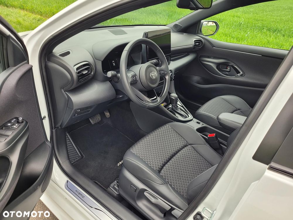 Toyota Yaris 130 1.5 VVT-i Premiere Edition - 8