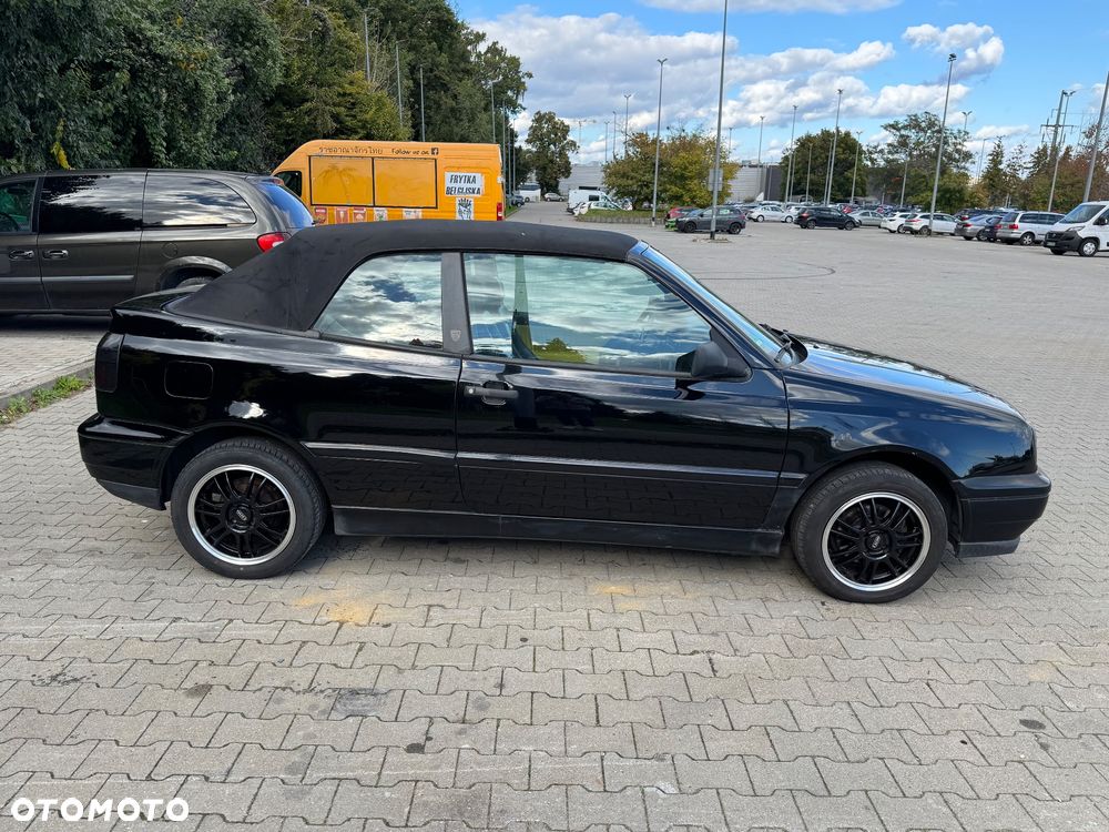 Volkswagen Golf - 6
