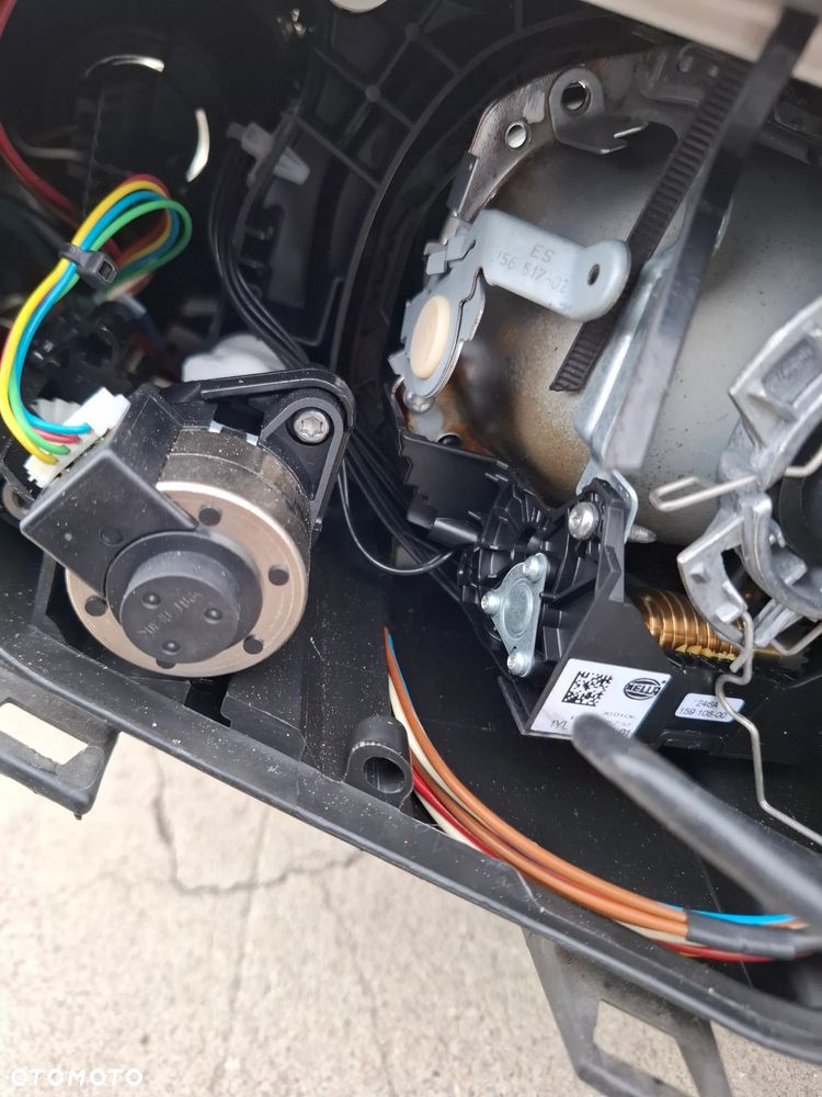Lampa Przód Przednia Reflektor Bi-Xenon Skrętny Skrętna Prawa Audi A6 C6 - 10