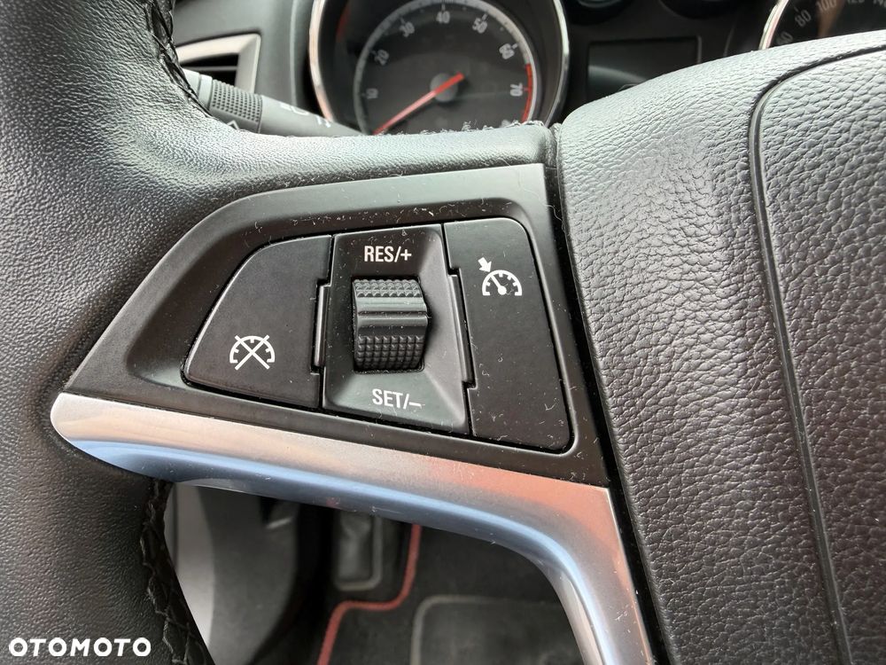 Opel Astra 1.4 Innovation - 11