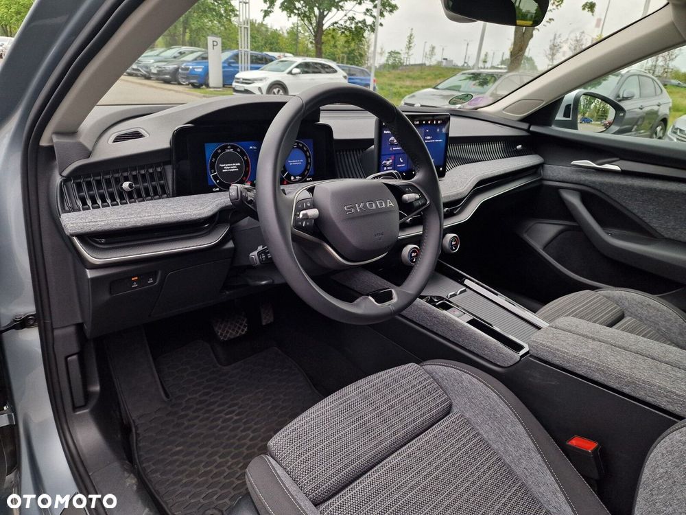 Skoda Superb 1.5 TSI mHEV Selection DSG - 12