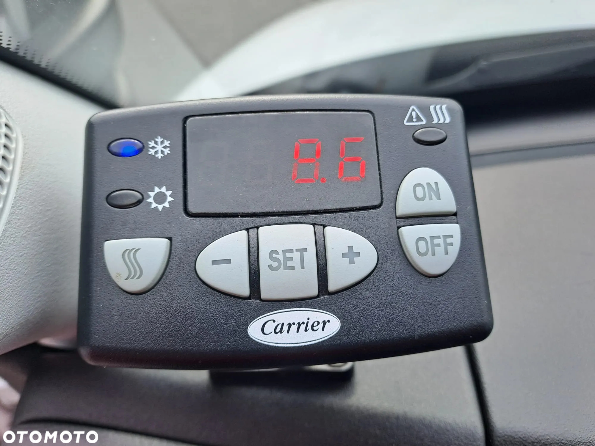 Iveco Daily 50C18 bliźniak  Izoterma 8EP  Full Led - 10