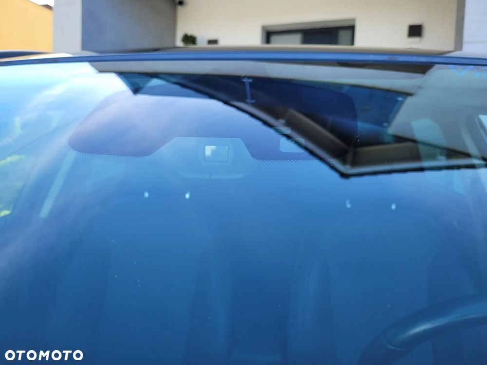 Opel Astra 1.6 Turbo - 32