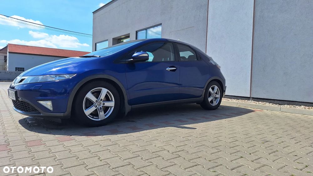 Honda Civic 1.8 Sport - 11
