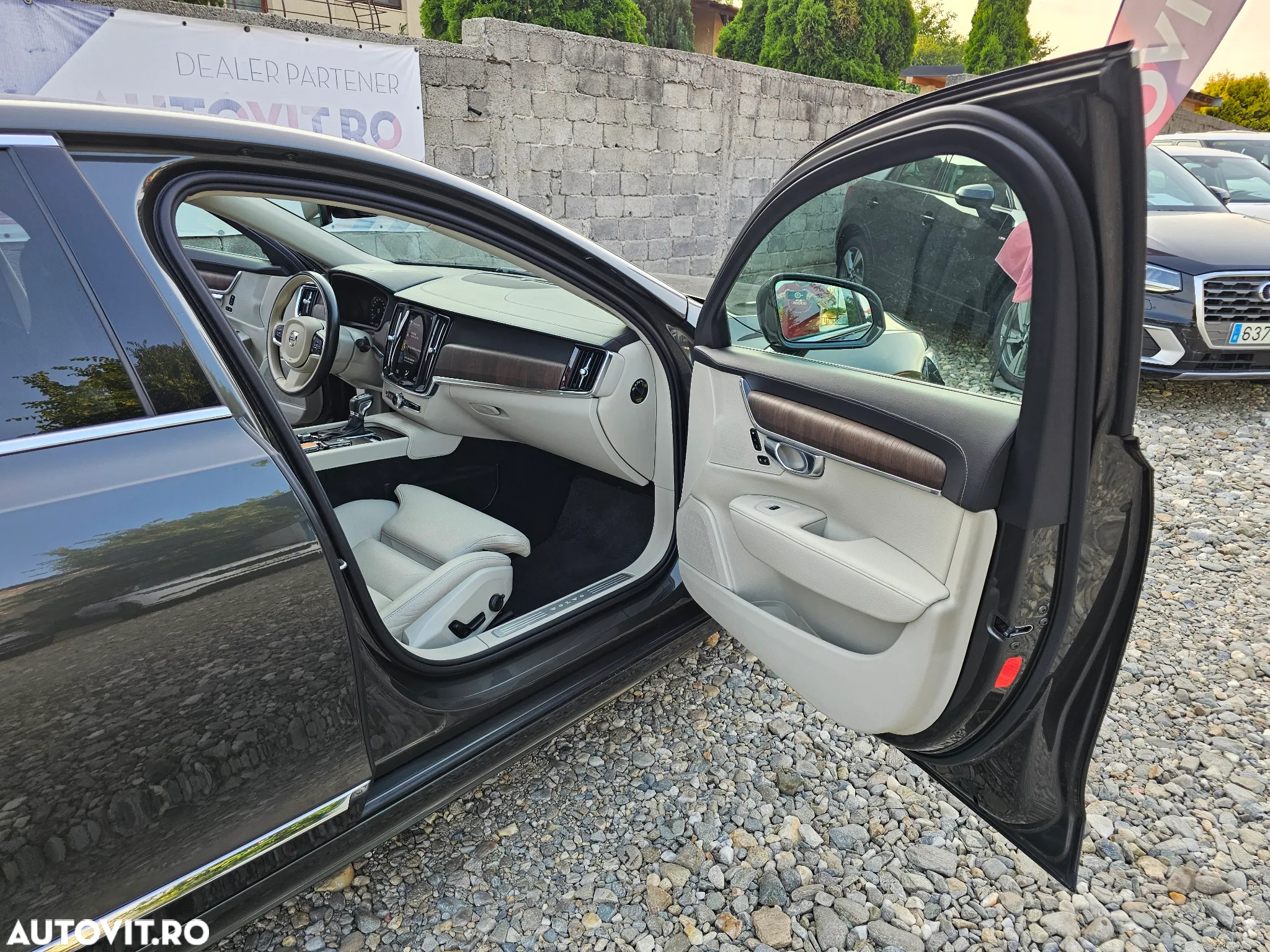 Volvo S90 D4 Inscription - 25