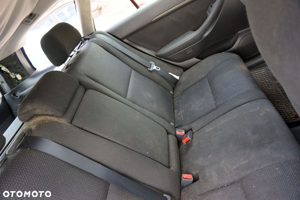 TOYOTA AVENSIS II T25 KOMBI 2004 1E5 2.0 D4D 1CD-FTV 115KM E357 SZARY na części - 13