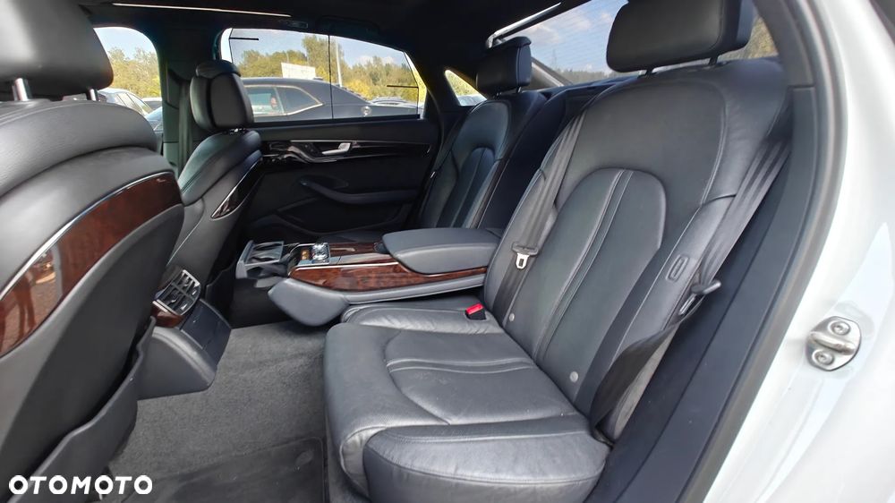 Audi A8 L 55 TFSI quattro tiptronic - 14