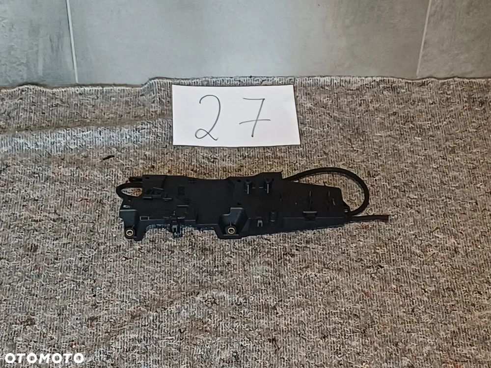 NR 27 Część komory silnika do BMW X5 E70 3.0 6440410 - 1