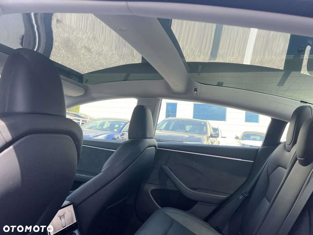 Tesla Model 3 - 19