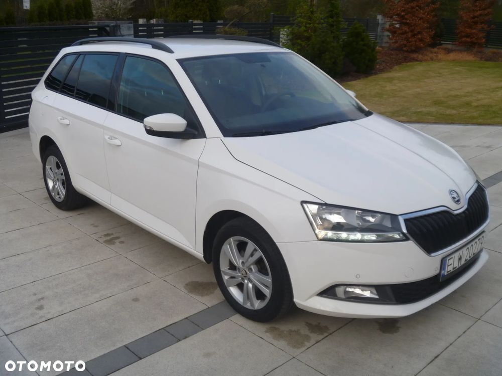 Skoda Fabia 1.0 TSI Ambition - 32