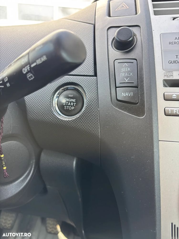Toyota Yaris 1.3 Sol - 8