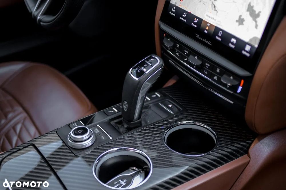 Maserati Quattroporte Modena Q4 - 12