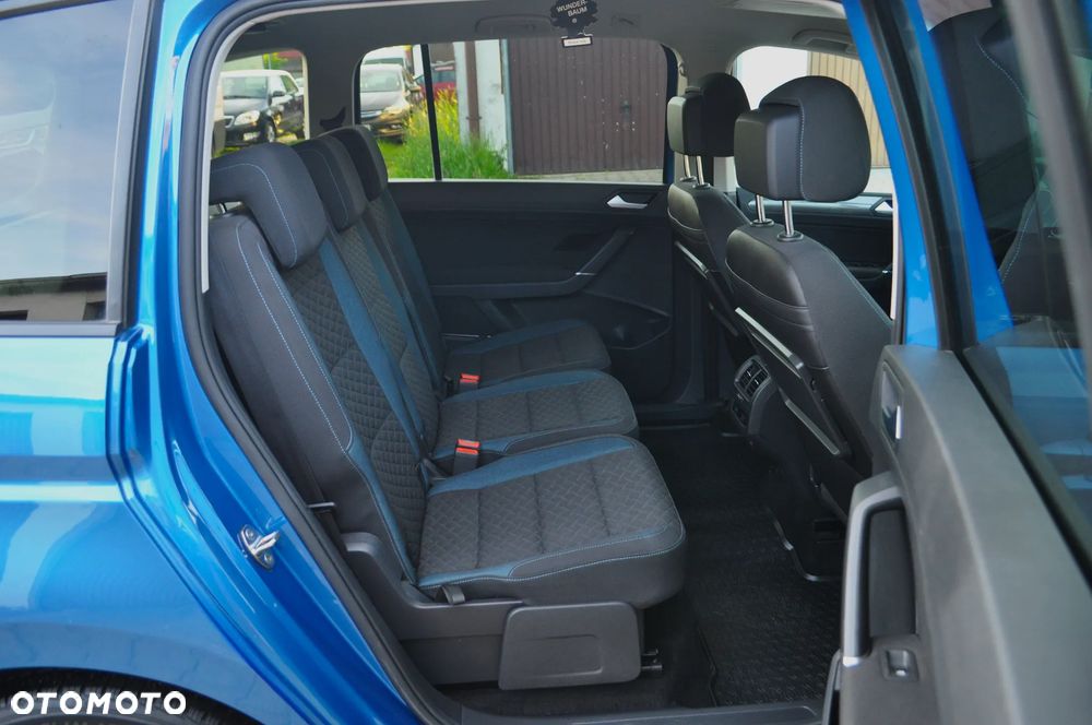 Volkswagen Touran 2.0 TDI SCR IQ.DRIVE - 27