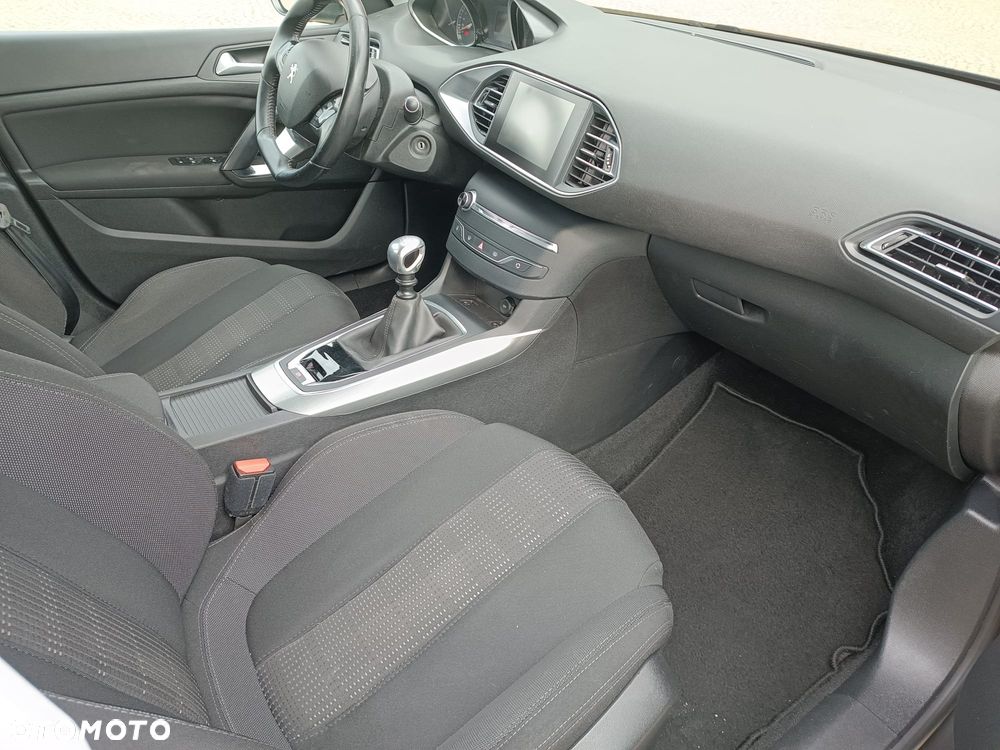 Peugeot 308 BlueHDi FAP 120 Stop & Start Allure - 25