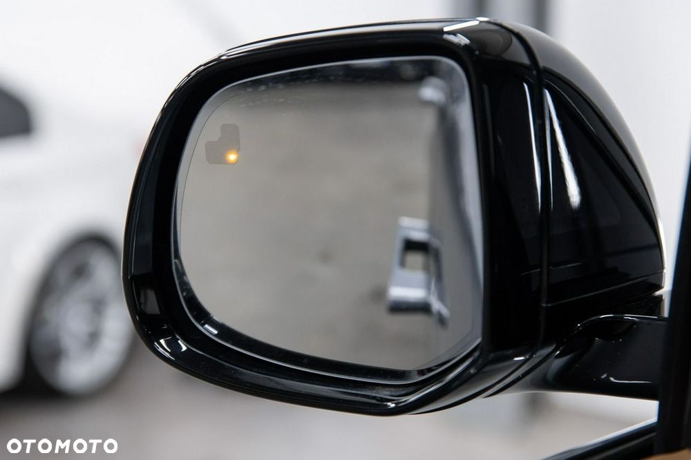 Land Rover Range Rover Sport - 16