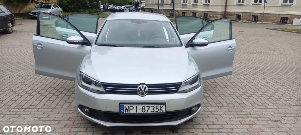 Volkswagen Jetta 2.0 TDI DPF Comfortline - 10