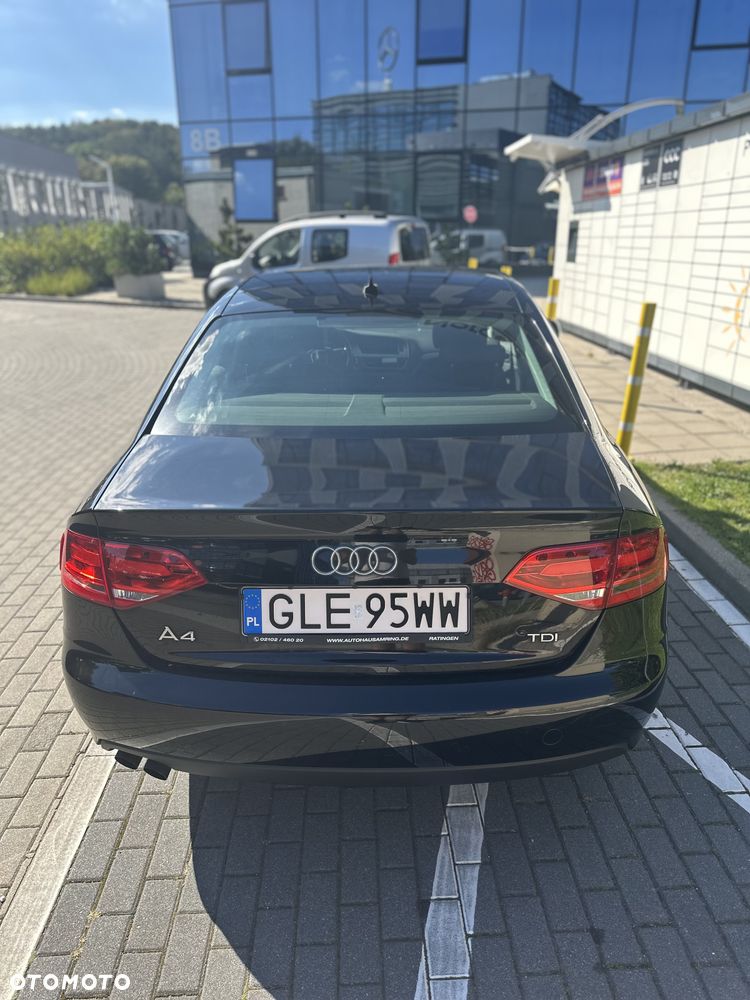 Audi A4 Limousine - 3