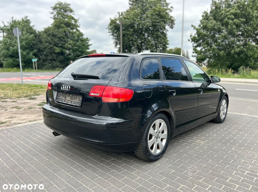 Audi A3 Sportback 1.6 Ambition - 4