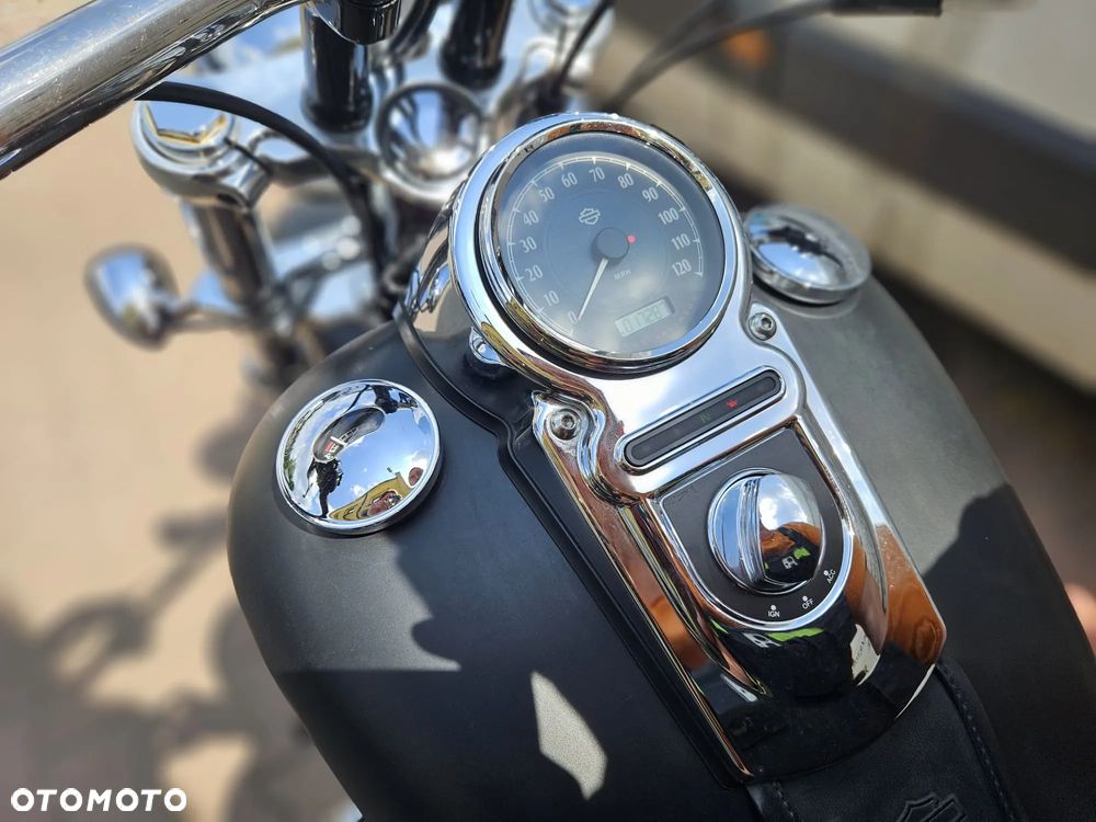 Harley-Davidson Dyna Fat Bob - 2