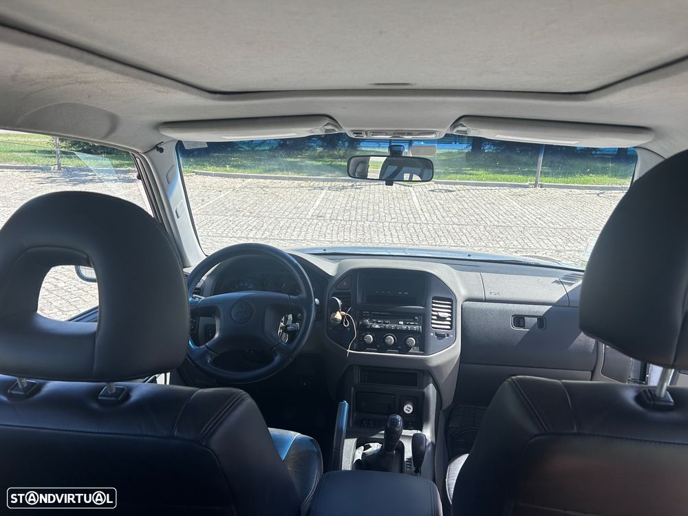 Mitsubishi Pajero 3.2 DI-D GLS - 8