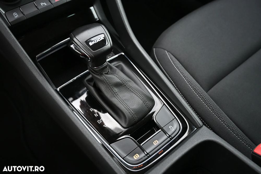 Skoda Karoq 1.5 TSI ACT DSG Tour - 12