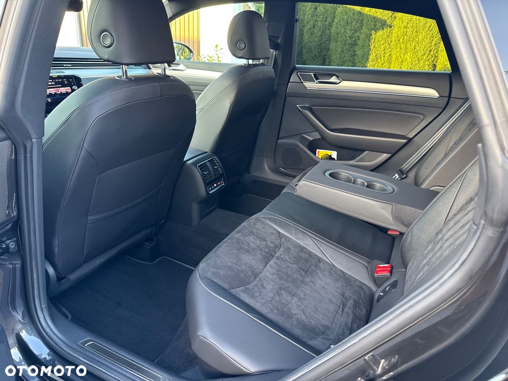 Volkswagen Arteon 2.0 TDI SCR DSG R-Line - 27
