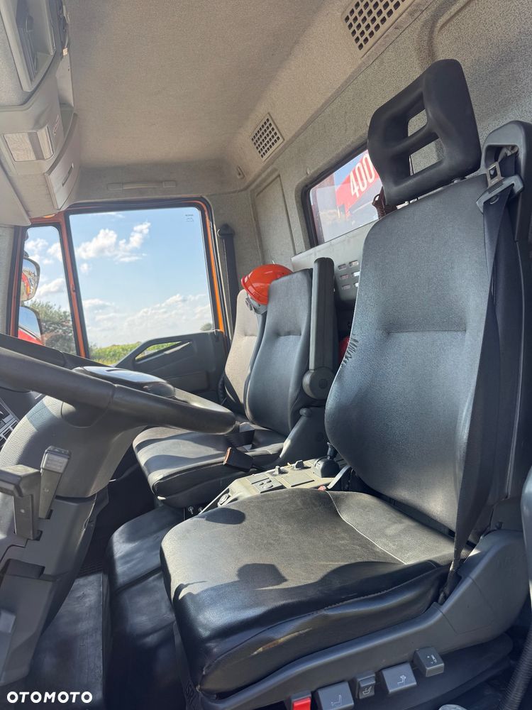 Iveco Eurocargo 120E18 wywrotka HDS HMF łyżka chwytak - 11